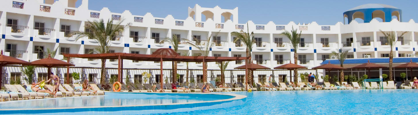 hotel-resort-swimming-pool-01_h